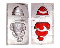Step 2: 3D artwork and a mould sized to fit a flash drive