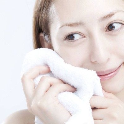 Pure Cotton Towel with Drawstring Pouch (740x340) - 100g