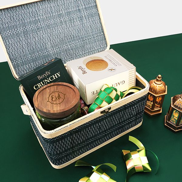 Exclusive Raya Royale 6 in 1 Gift Set