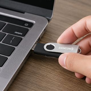 Metal Swivel Color Coated USB Flash Drive - 16GB