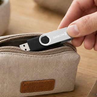 Metal Swivel Color Coated USB Flash Drive - 8GB