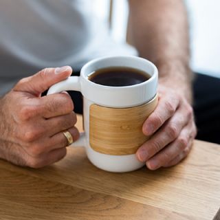 STONEWARE Ceramic Mug with Bamboo Sleeve Lid - 430ml